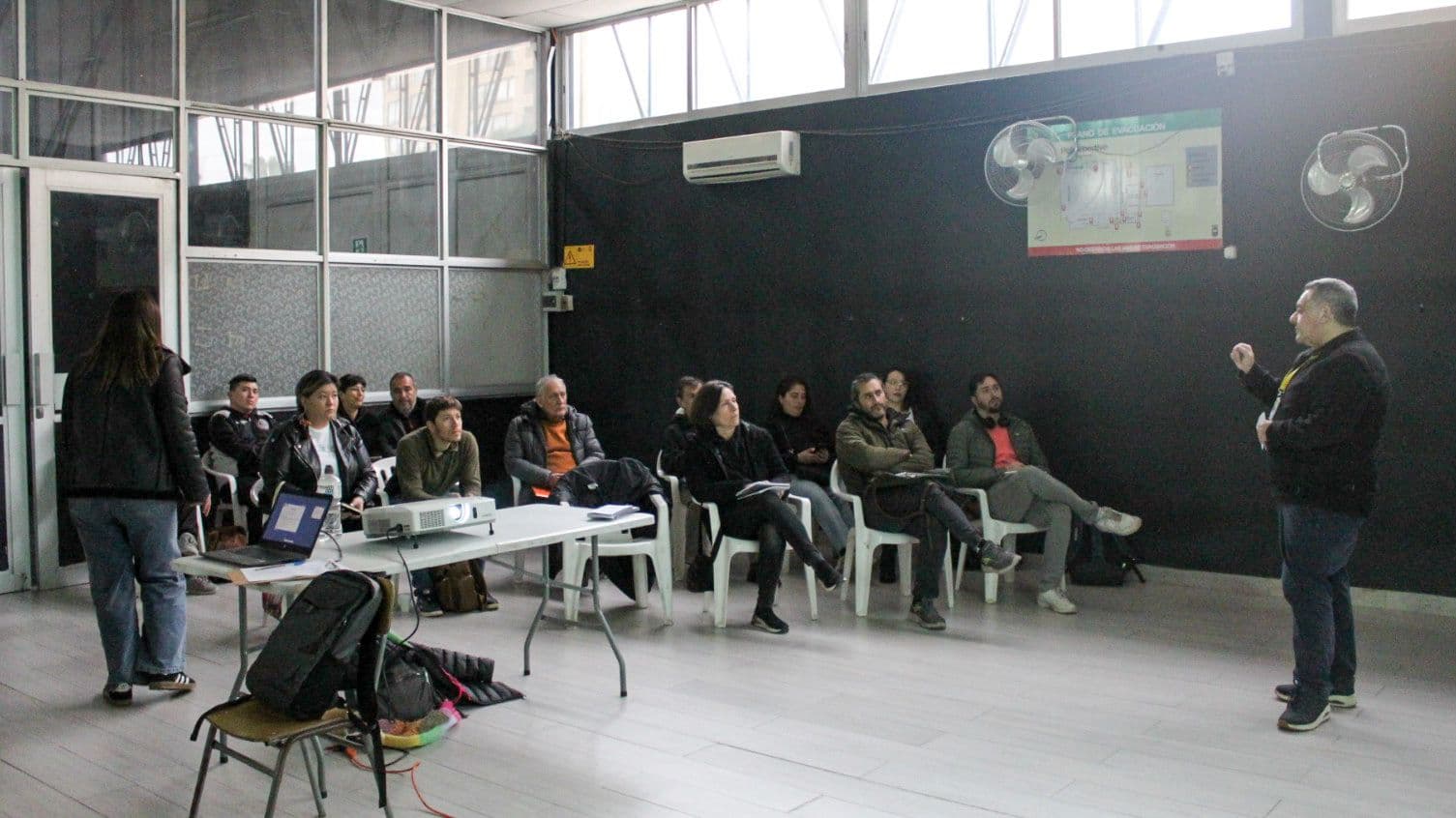 Capacitación para postular al “Fondo Corazón de Barrio”