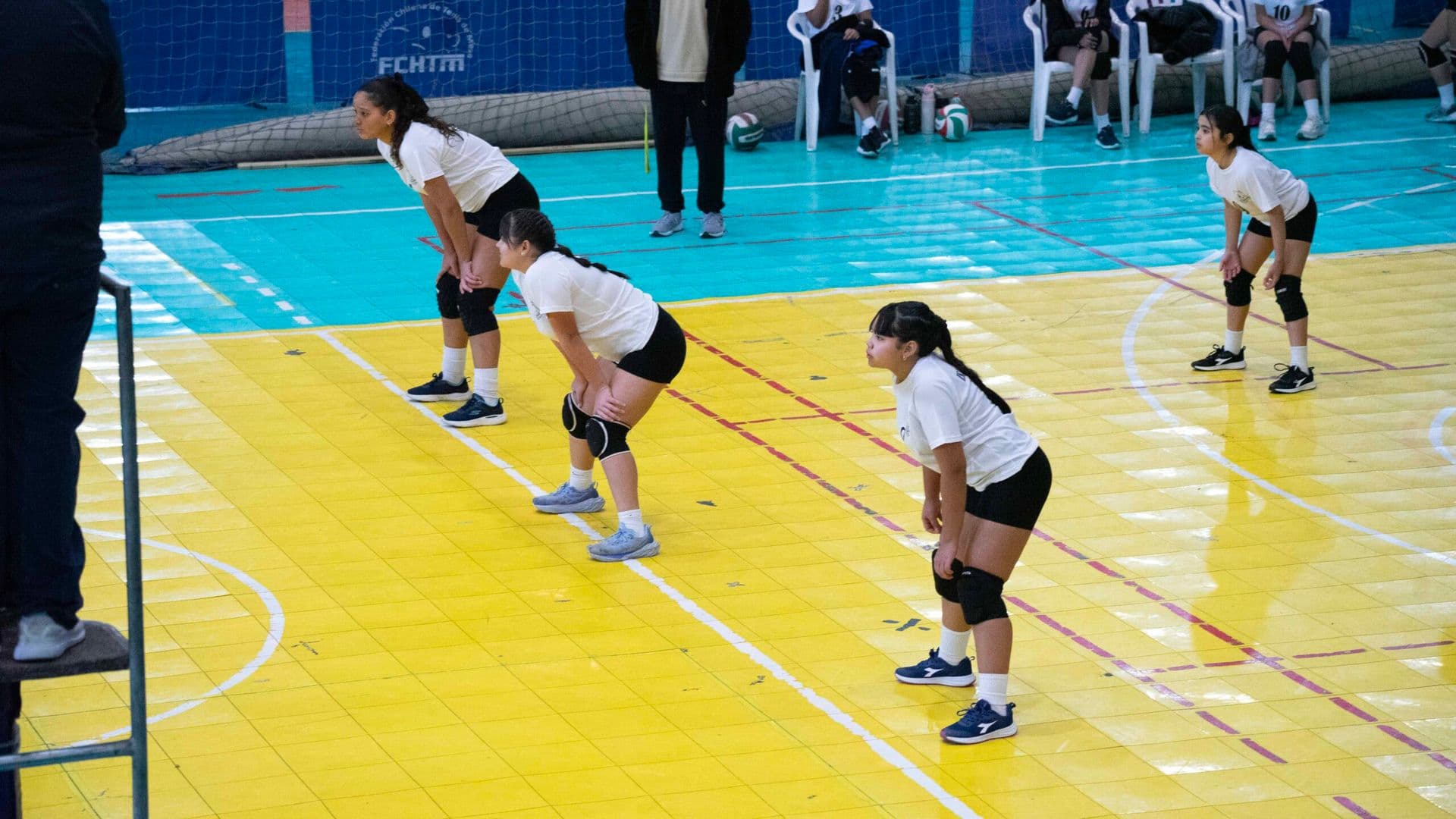 Manuel de Salas y República de Siria pasan a la provincial del Vóleibol Sub 14
