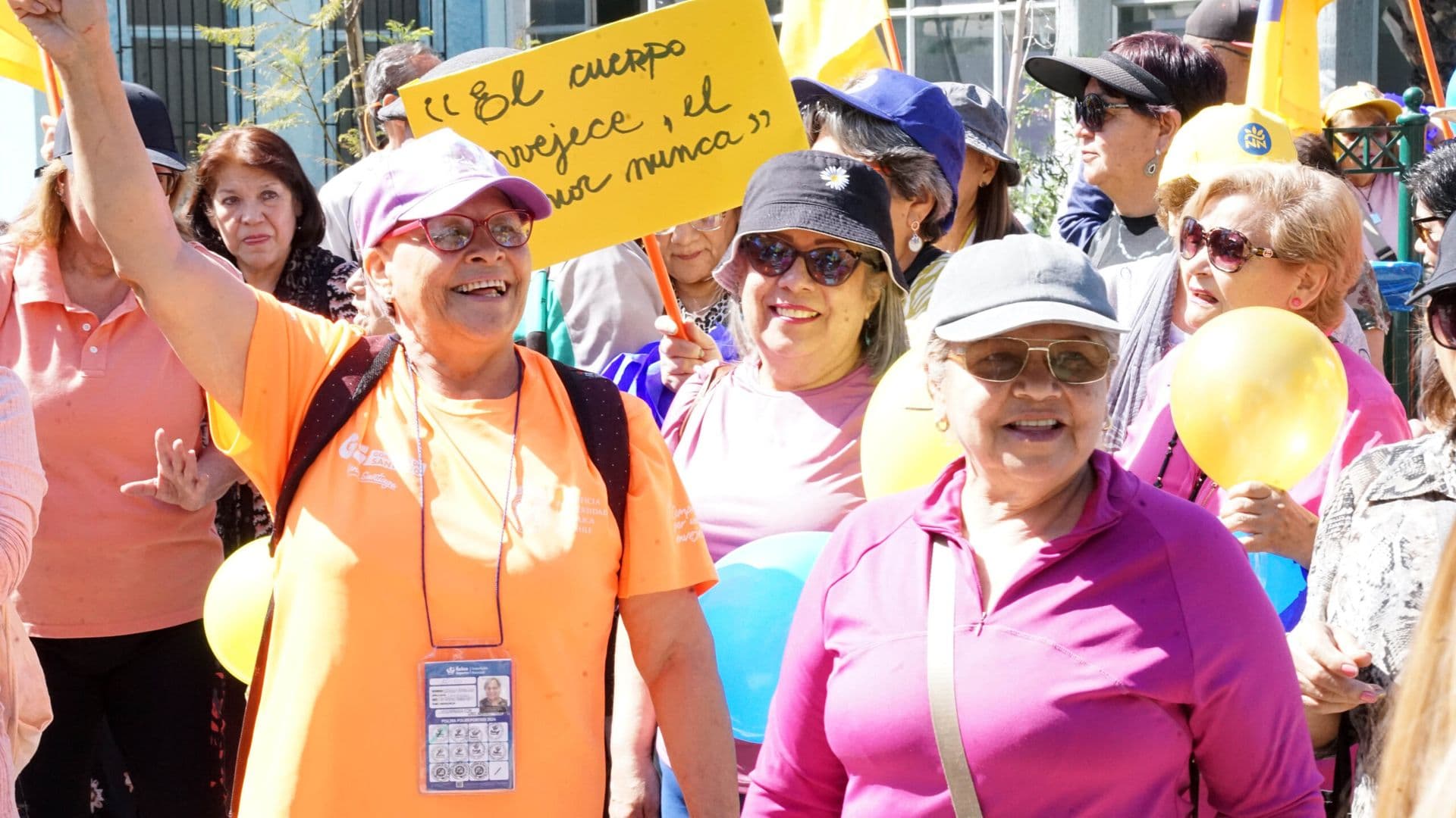 Gran Caminata Mayor hasta Plaza Ñuñoa