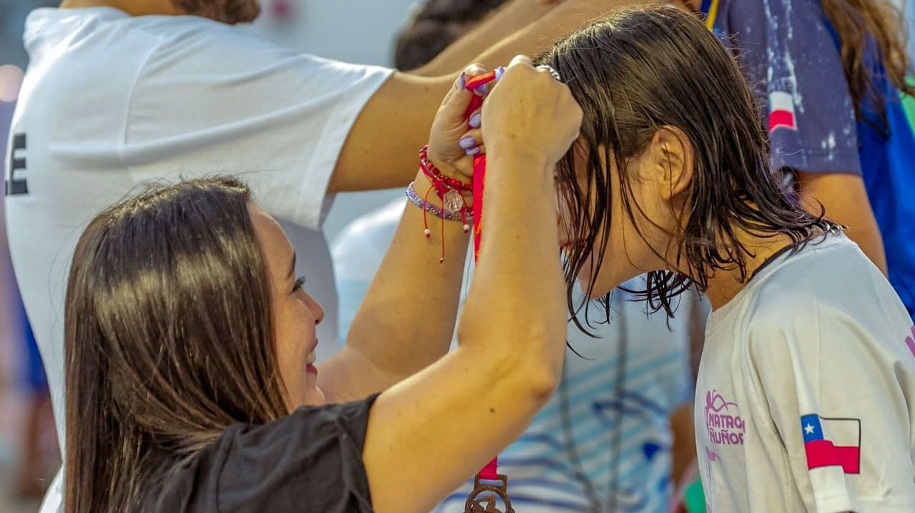 Natación Ñuñoa cosechó medallas en el Campeonato Nacional Infantil de Verano 2025