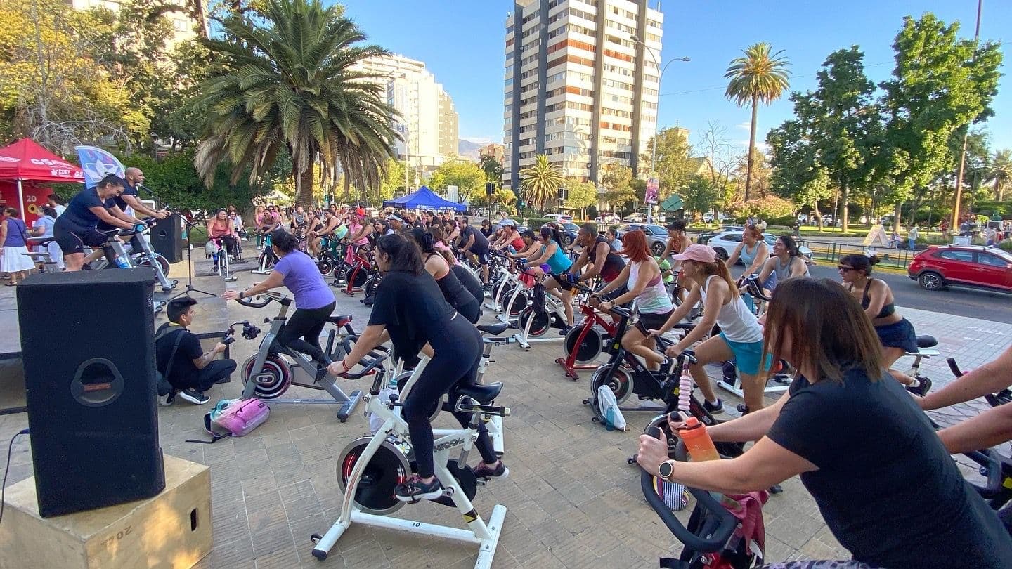 Plaza Ñuñoa se activó al ritmo del spinning