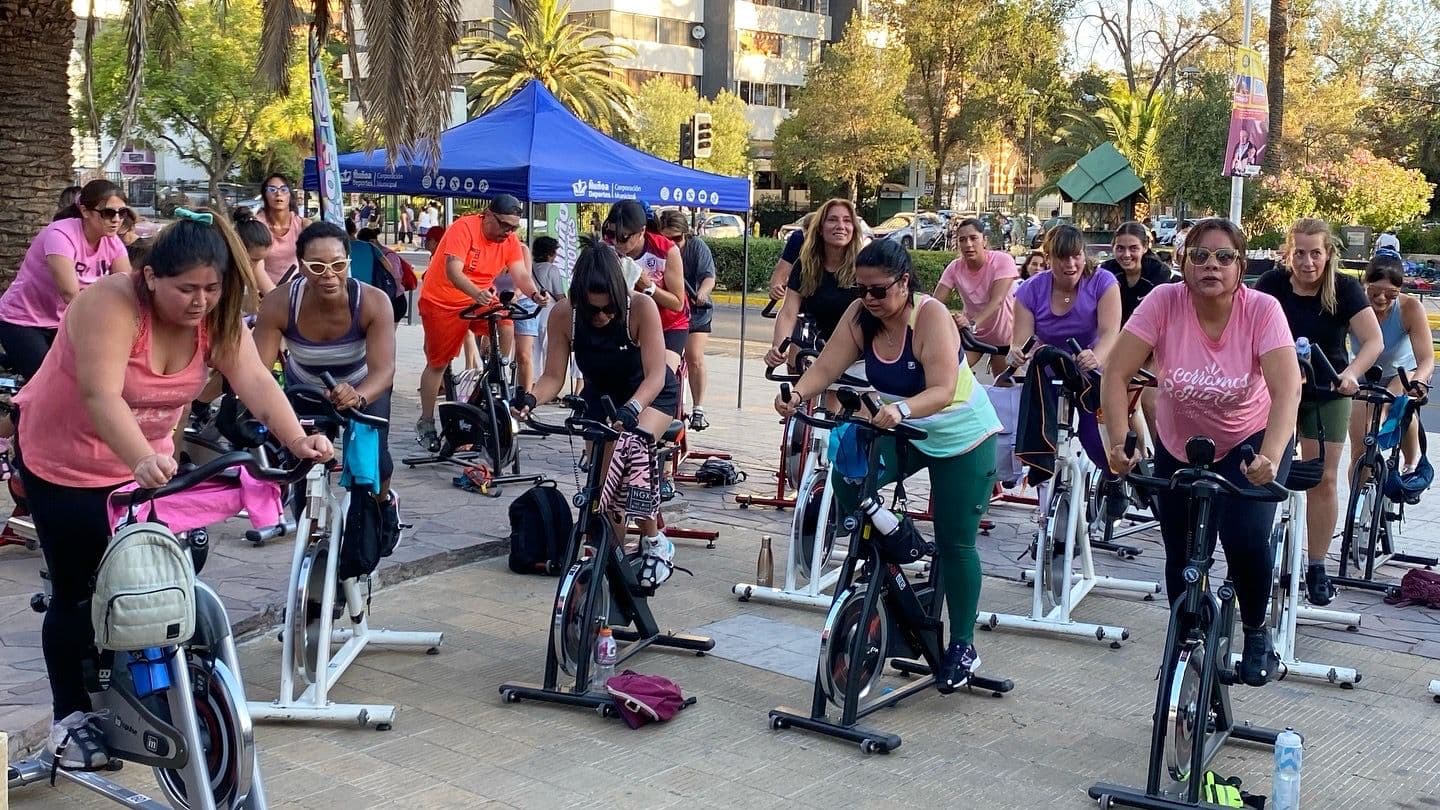Plaza Ñuñoa se activó al ritmo del spinning