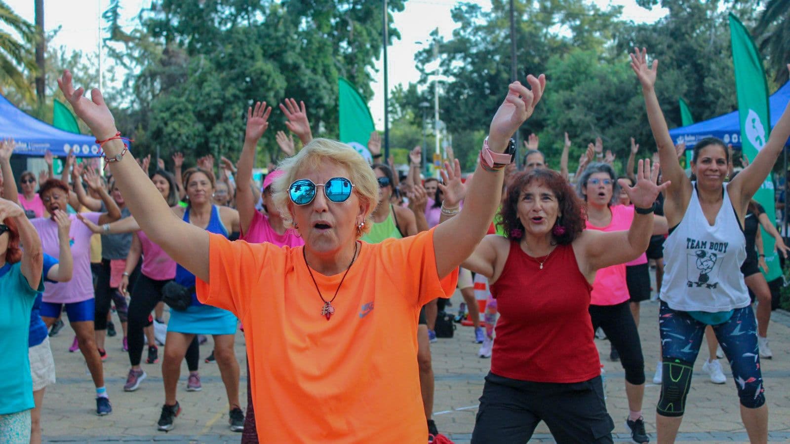 El baile se apoderó de la Plaza Ñuñoa