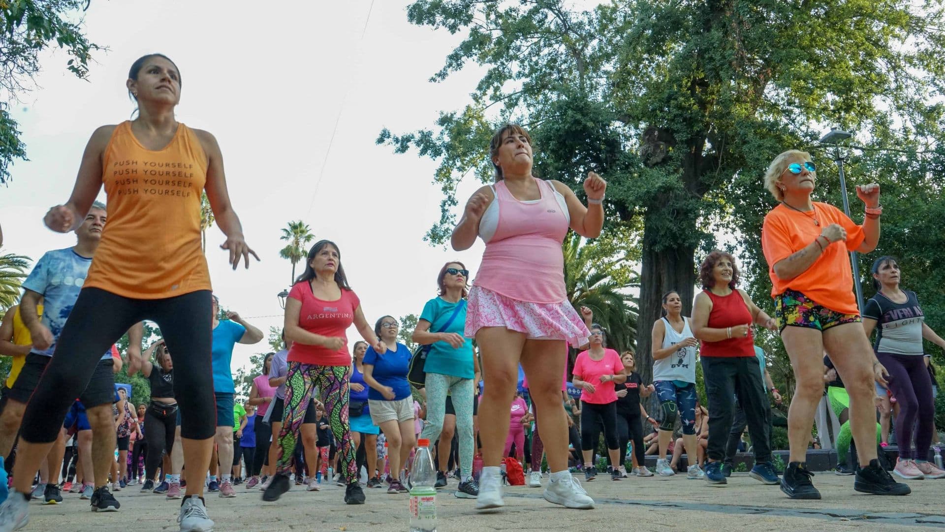 El baile se apoderó de la Plaza Ñuñoa